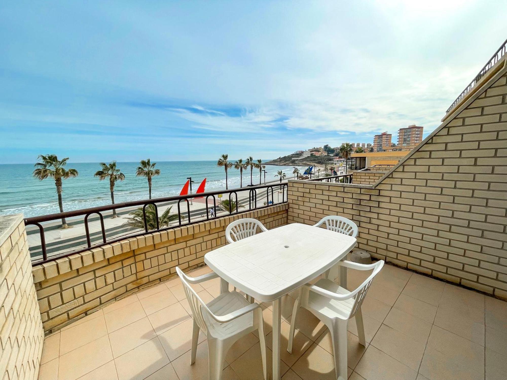 Apartamentos Oropesa Primera Linea 3000 奥罗佩萨德尔马 外观 照片