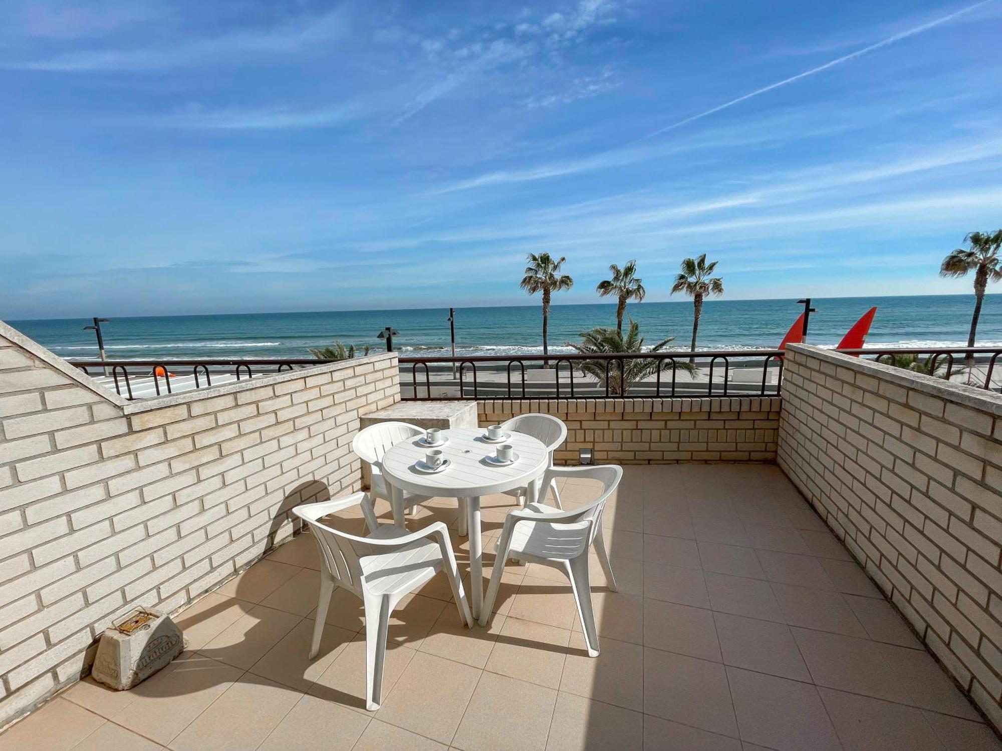 Apartamentos Oropesa Primera Linea 3000 奥罗佩萨德尔马 外观 照片