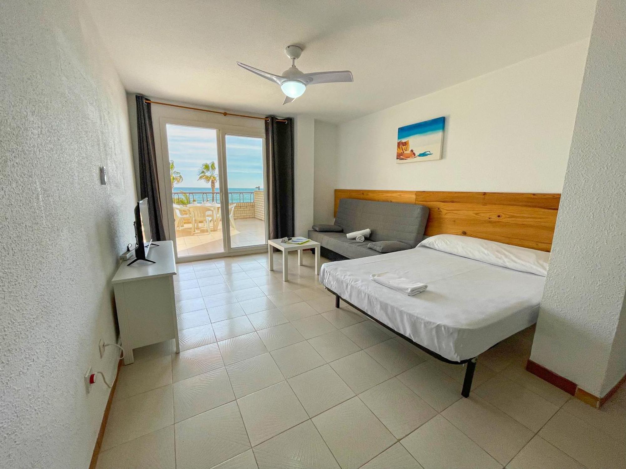 Apartamentos Oropesa Primera Linea 3000 奥罗佩萨德尔马 外观 照片